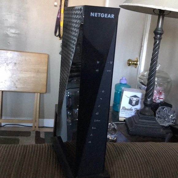 Router - Picture 1 of 7